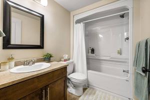 Quite 1 bedroom apartment.