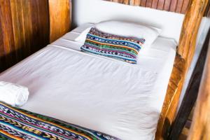 Hotel La Isla Inn