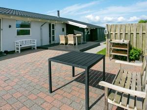Holiday home with Baring Vig view