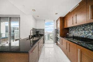 ICON W BRICKELL BY IMD MIAMI Marvelous Ocean View 2BR2BA