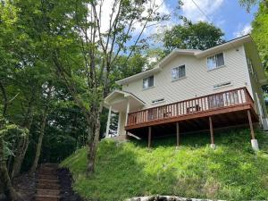 23年9月新築のレイクビューアメリカンハウス 和美インターから3分ゴルフ場近郊