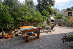 Apartments by the sea Mandre, Pag - 4092 