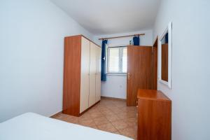 Apartments by the sea Mandre, Pag - 4092