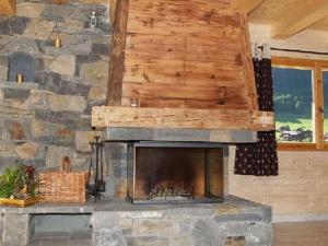 Chalet familial, 5 chambres, hammam, cheminée, près des pistes - FR-1-467-44