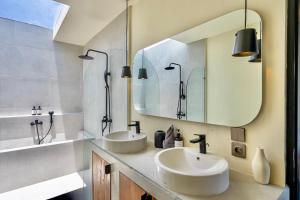 Villa Mao Brand New 3BR Villa AC Living at Pererenan Canggu