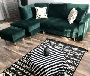 Cityscape Comfort with key lockbox