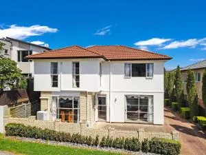 The Oasis - Whitford