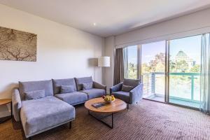 Seasons Botanic Gardens