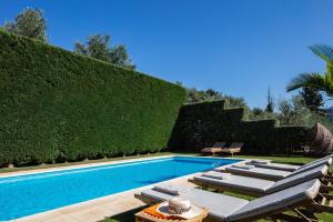 Epimenidis House