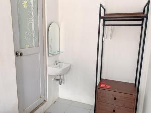 RedDoorz near FKIP UNTIRTA Serang