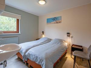 Cozy holiday home with hot tub on Texel