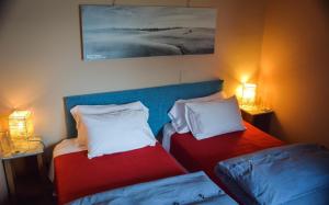 Los Juncos Patagonian Lake House