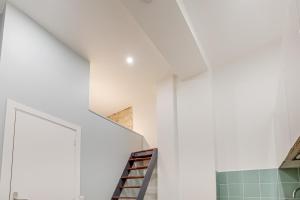 Tiny Duplex with Sauna in the 11