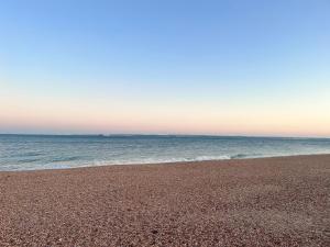 Beachfront Apartment in Portsmouth