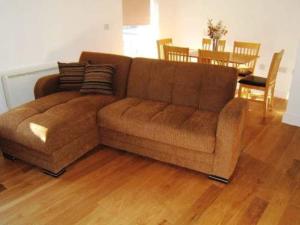 GRAND ESCAPE by BOURNECOAST - A First Floor Holiday Apartment Close to the Sandy Beaches and Shops - FM4036