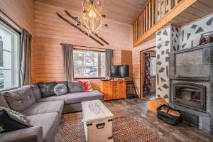 Niesta Cabin by Aavalevi