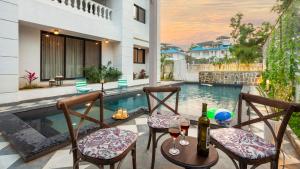 Ivory Castle Luxury 5BHK with Private pool By StayMonkey