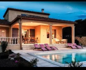 Villa les Deux Cypres - 圣皮尔蒂斯查