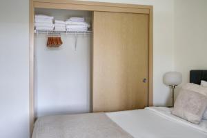 Wallingford jr 1br w bbq nr dining shopping SEA-640