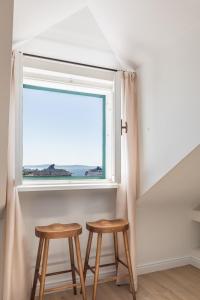 Old town experience, sea view, center&beach, 2BTHR