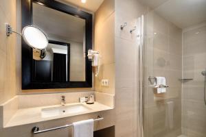 Basic Double Room (1 or 2 beds) room in Hotel Condado