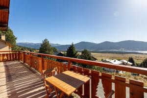 Maisons de vacances Chalet Les Tilleuls - Jolie vue montagne et lac : photos des chambres