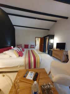 Hotels Hotel Les Prateaux : photos des chambres