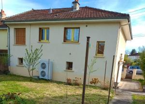 Maison de 3 chambres avec jardin clos et wifi a Montlucon