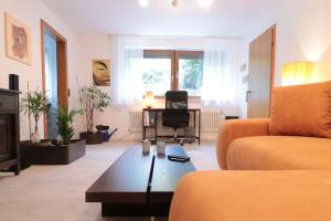 Schöne EinliegerWhg (74m²) in Villa mit Traumlage