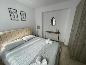 Downtown Boulevard enchanting apartment!