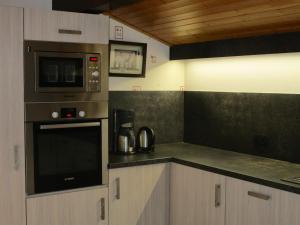 Grand appt chalet savoyard, cuisine équipée, 4 chambres, 2 sdb, Le Chinaillon - FR-1-467-60