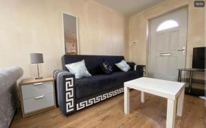 Lt Properties studio apartment Ground floor 1