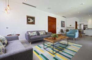 Luxury Los Mojones Villa Short Walk To Old Town Private Heated Pool