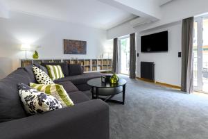 Modern Two-Bedroom Apartment In Kolonaki, Peridot - Homes