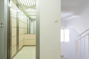 Studio (3 Adults) - Calle Adolfo Rodriguez Jurado 8 - 2nd floor room in Apartamentos Diaber Edificio Constitución