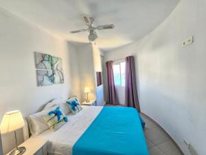 NEW SEAFRONT DREAMING VIEW APARTMENT, Los Cristianos