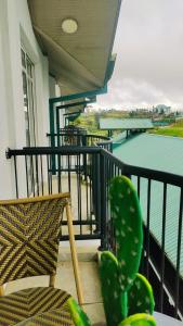 Lake Breeze Luxury Apartment