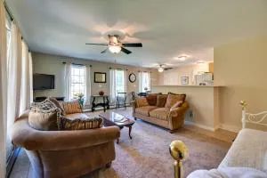 Quiet Killingworth Rental with Deck and Grill! - 米德尔敦