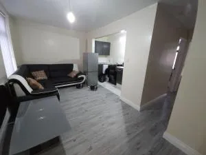 Stylish property near town centre - Glazebury