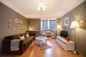 Downtown Oasis: Central Apartments with Cozy Charm