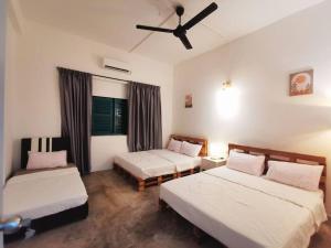 Ipoh town centre glamping home 13pax