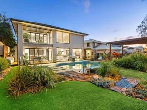 Sublime Contemporary Designer Villa with Pool and Sauna