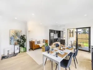 Well-decorated 5BR Family home - Marsden