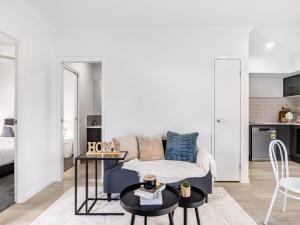 Brand New 2BR well designed home at Brown Plains - 3hvězdičkové hotely ve městě Browns Plains