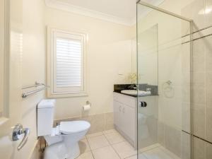 Charming 4BR House and Cozy Garden