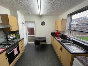 Leavesley holiday home