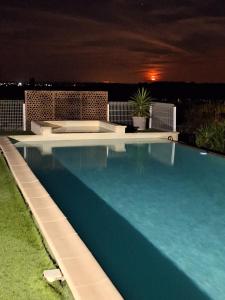 "Domaine 1902"piscine,billard,boulodrome,14 pers