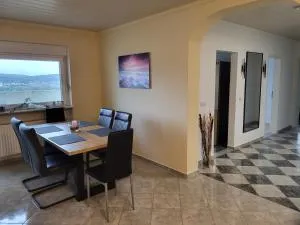 schöne, modernisierte Wohnung - Dudweiler - Sankt Ingbert