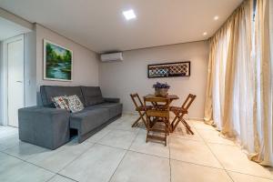 273 - Lindo apto 01 dormitório na Praia de Mariscal