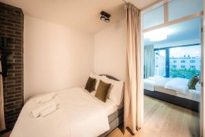 5BR+2Bath Old Town Industrial Penthouse, AC